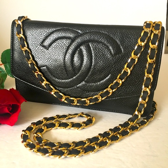 CHANEL Handbags - ❤️CLASSIC CHANEL WALLET ON A CHAIN ❤️